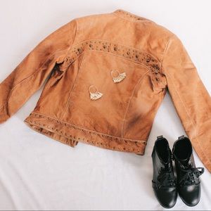 Wilson’s Leather Jacket w/ beautiful details